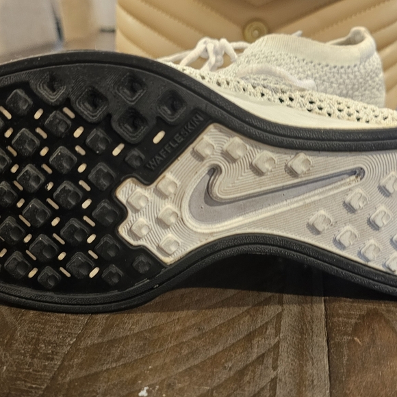 Nike Racing - Picture 4 of 5